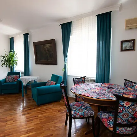Appartement The Location In Town 65m2 Belgrado