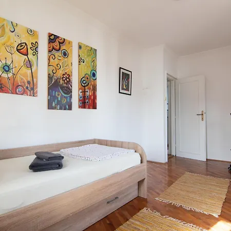 The Location In Town 65m2