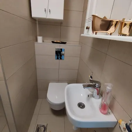 The Location In Town 65m2 Appartamento Belgrado